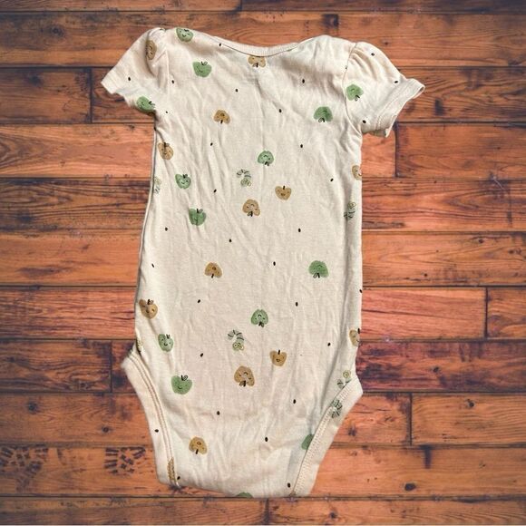 5 for $25🔥12 Months Girls Carter's Apples Matching Set - Picture 2 of 6